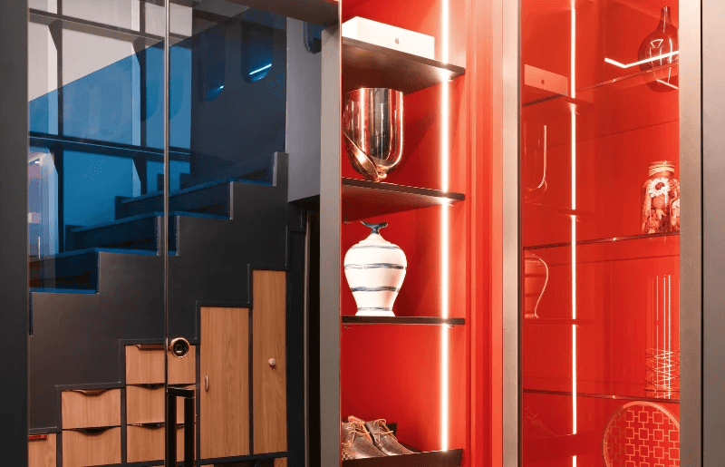 Luxury Display & Mirror Styling