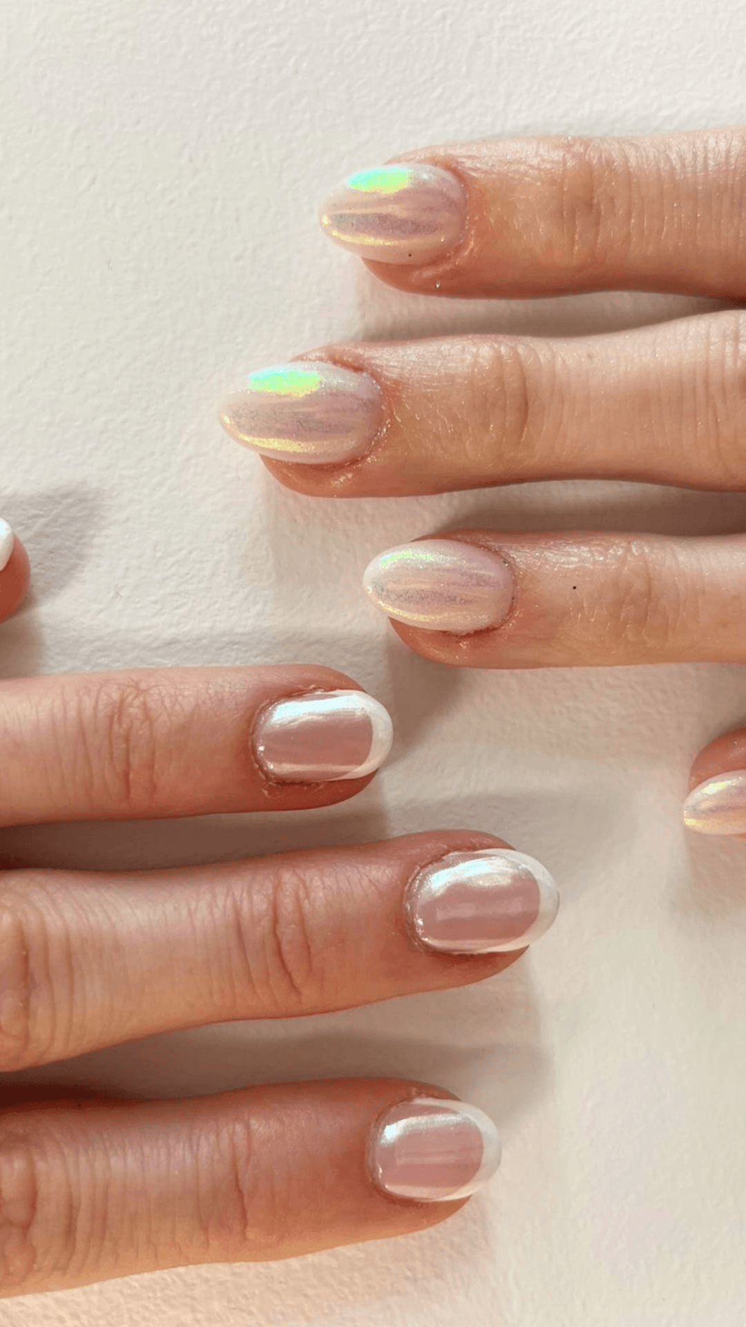 Pose de gel et semi-permanent sur ongles au Mans – Institut Les Jolies Mancelles avec Indigo et Nailed by K