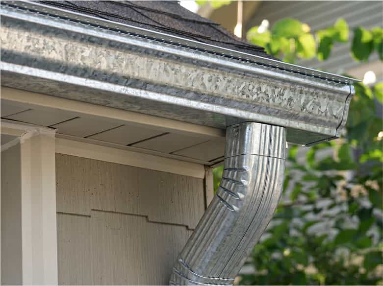 Fade-resistant exterior paints