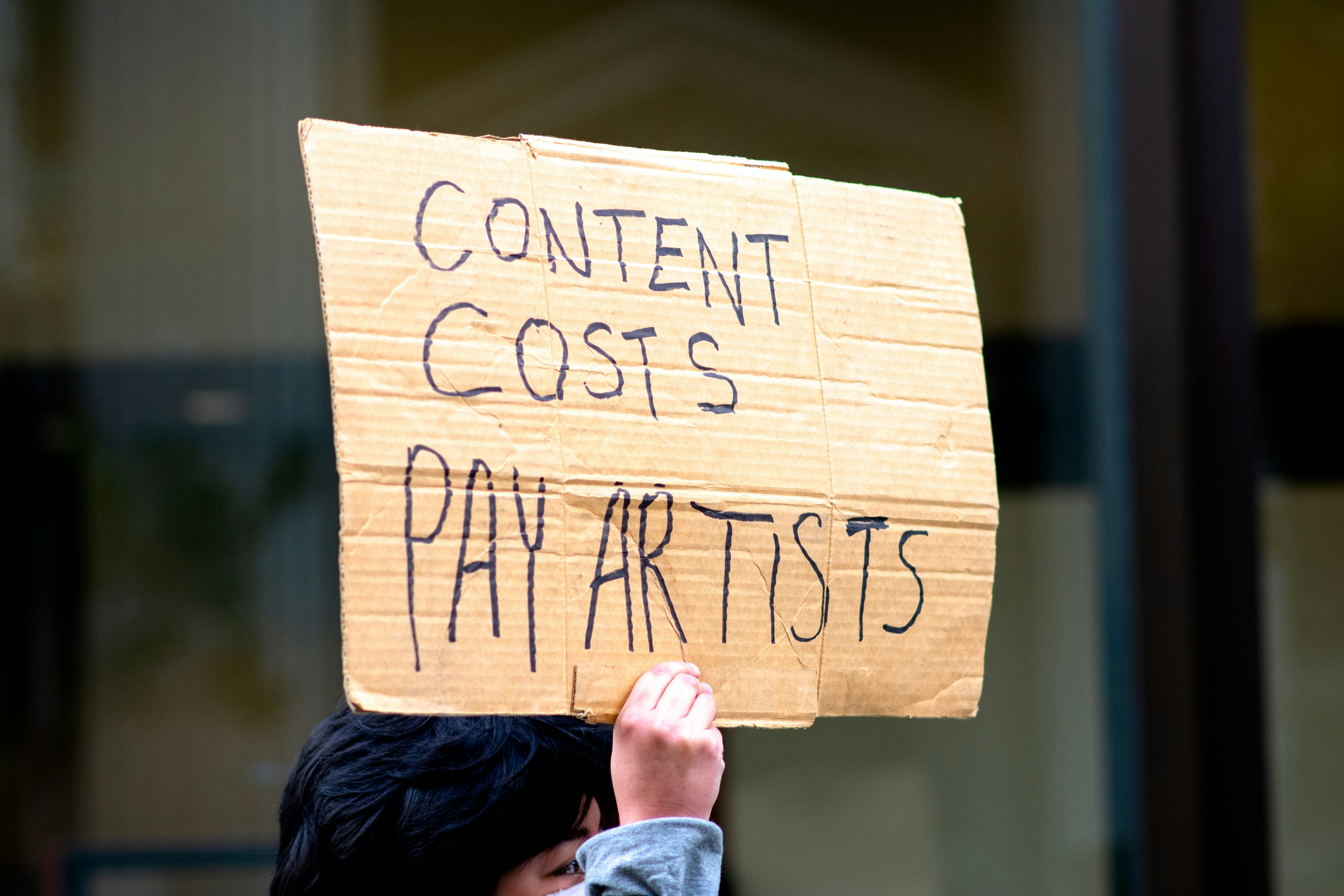 Chart depicting the growth in engagement through paid advertising