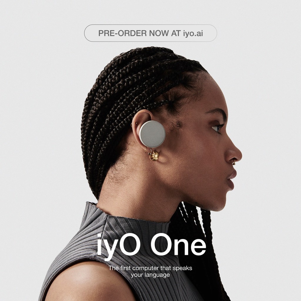 iyO, Pre-order paid social