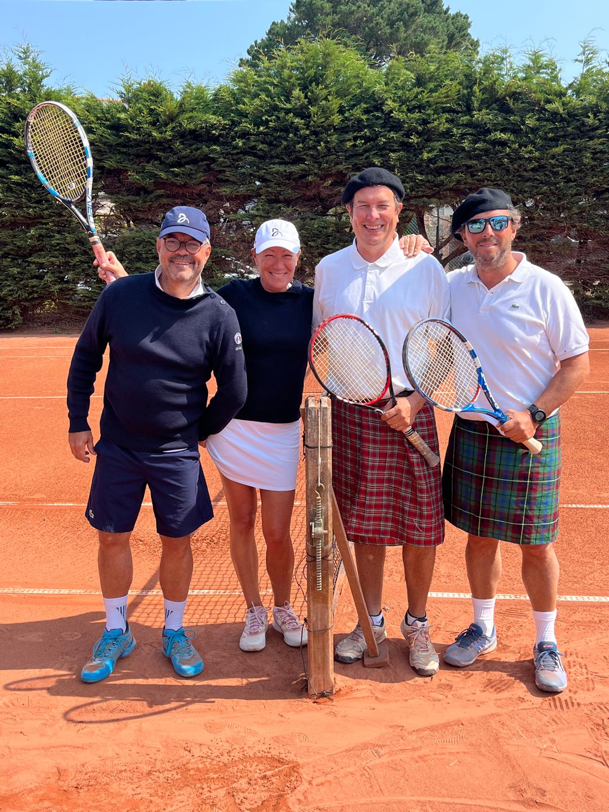 Double déguisé tennis Trébeurden