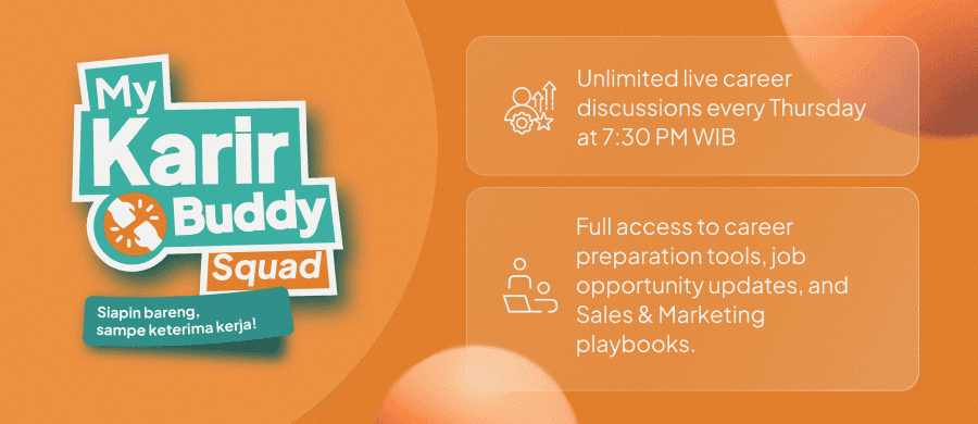 man in white crew neck shirt wearing silver necklace