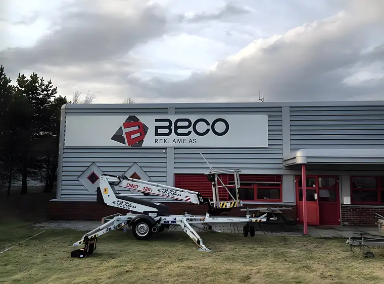 Beco Reklame sitt eget fasadeskilt