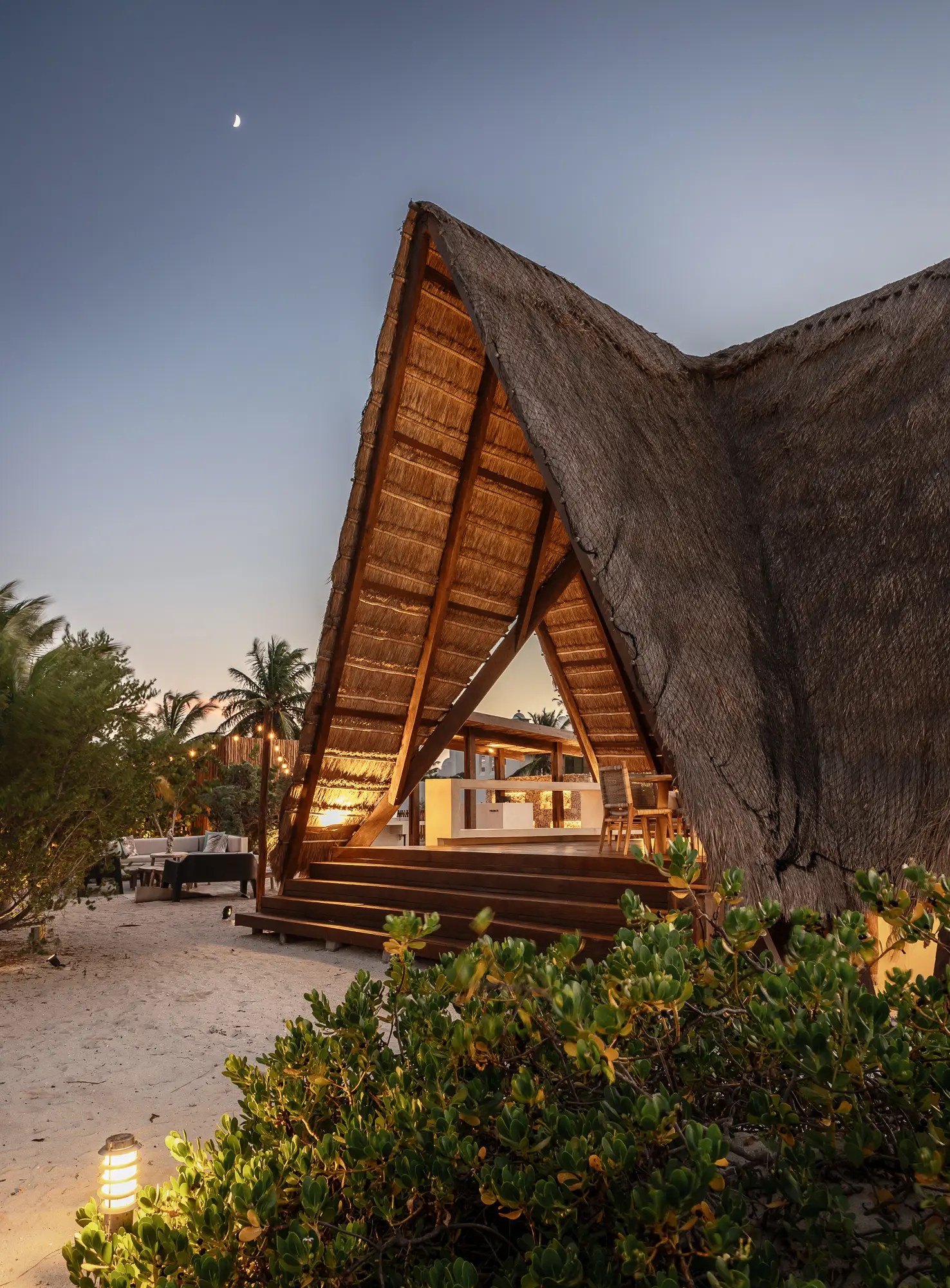 Tulum 21 - Detalle de palapa al atardecer