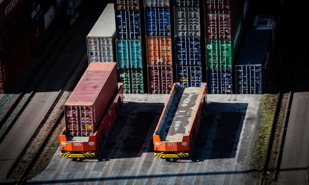 Warehouse logistics yard