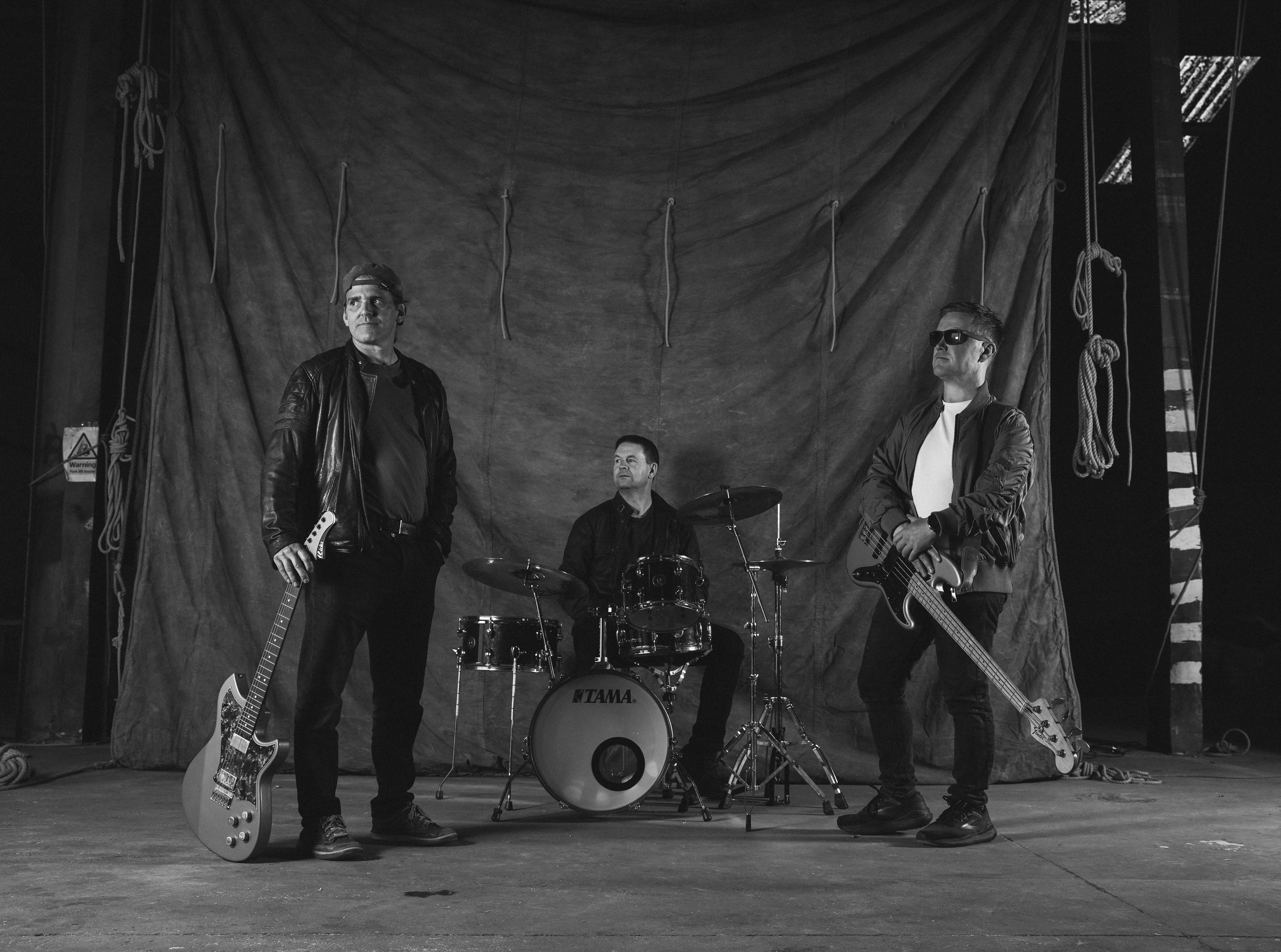 Photo by © Muddshovel promo