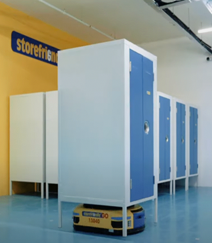 실내, 벽, 문, 블루이(가) 표시된 사진

자동 생성된 설명