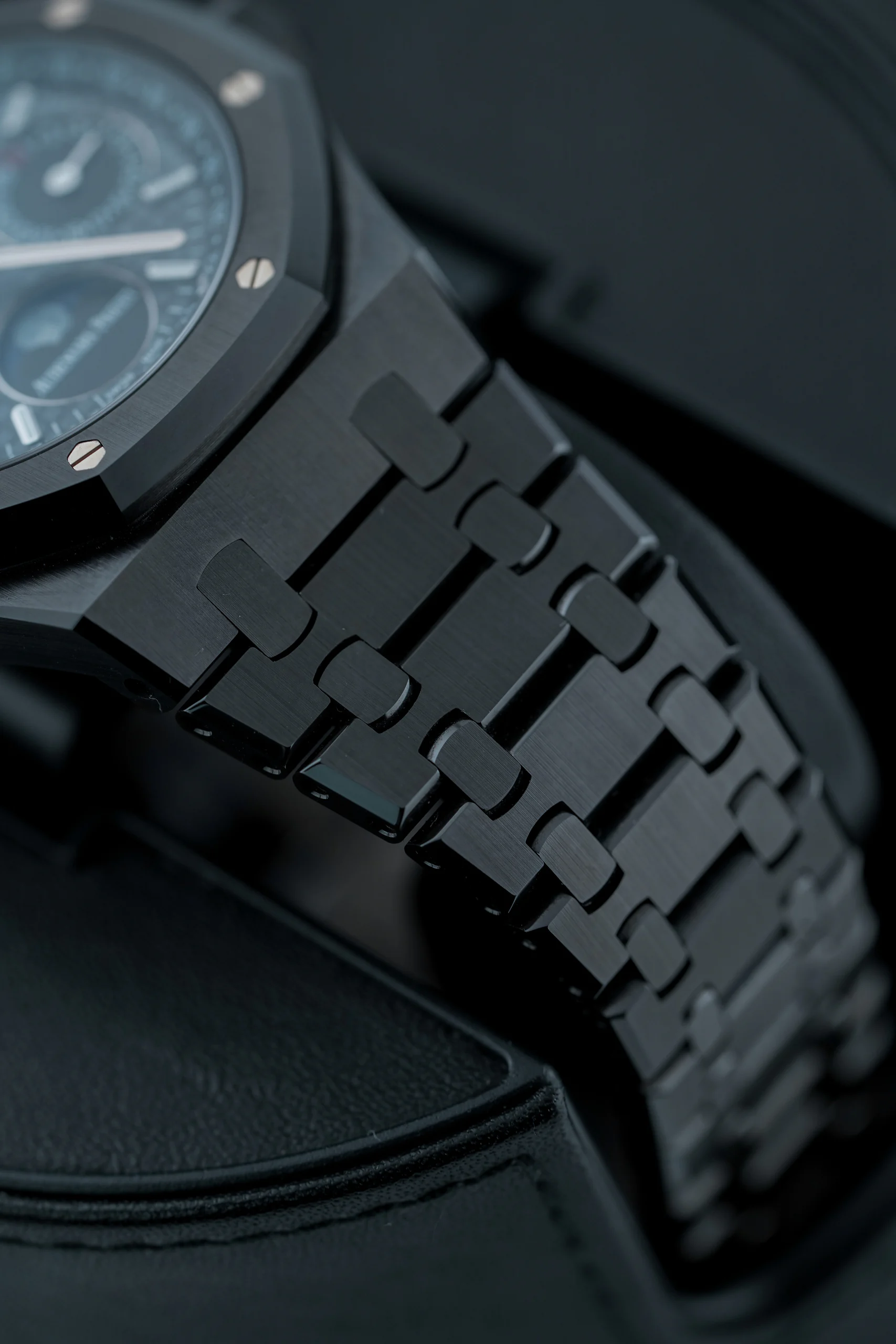 Audemars Piguet Royal Oak Perpetual Calendar Black Ceramic 26579CE ceramic bracelet and clasp