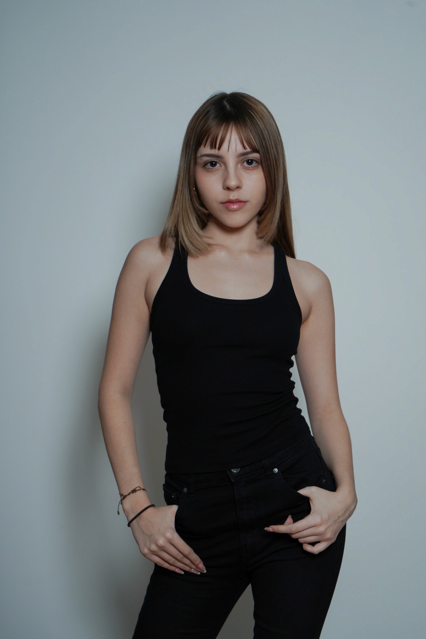 Valeria Valdéz — 5
