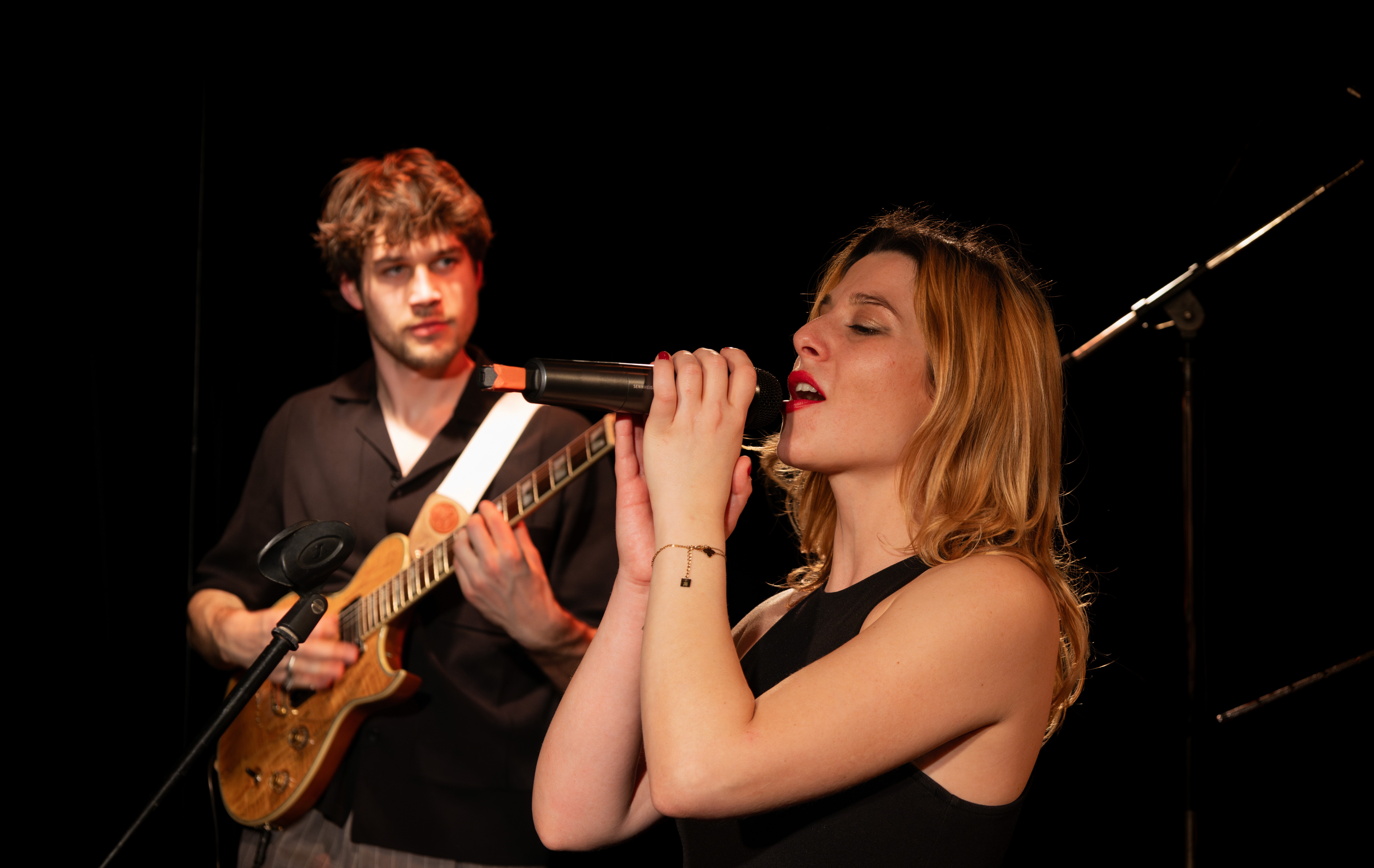 Groupe de musique Montcoeur lors d’un cocktail de networking professionnel.