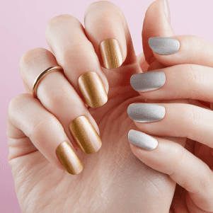 Uñas navideñas elegantes