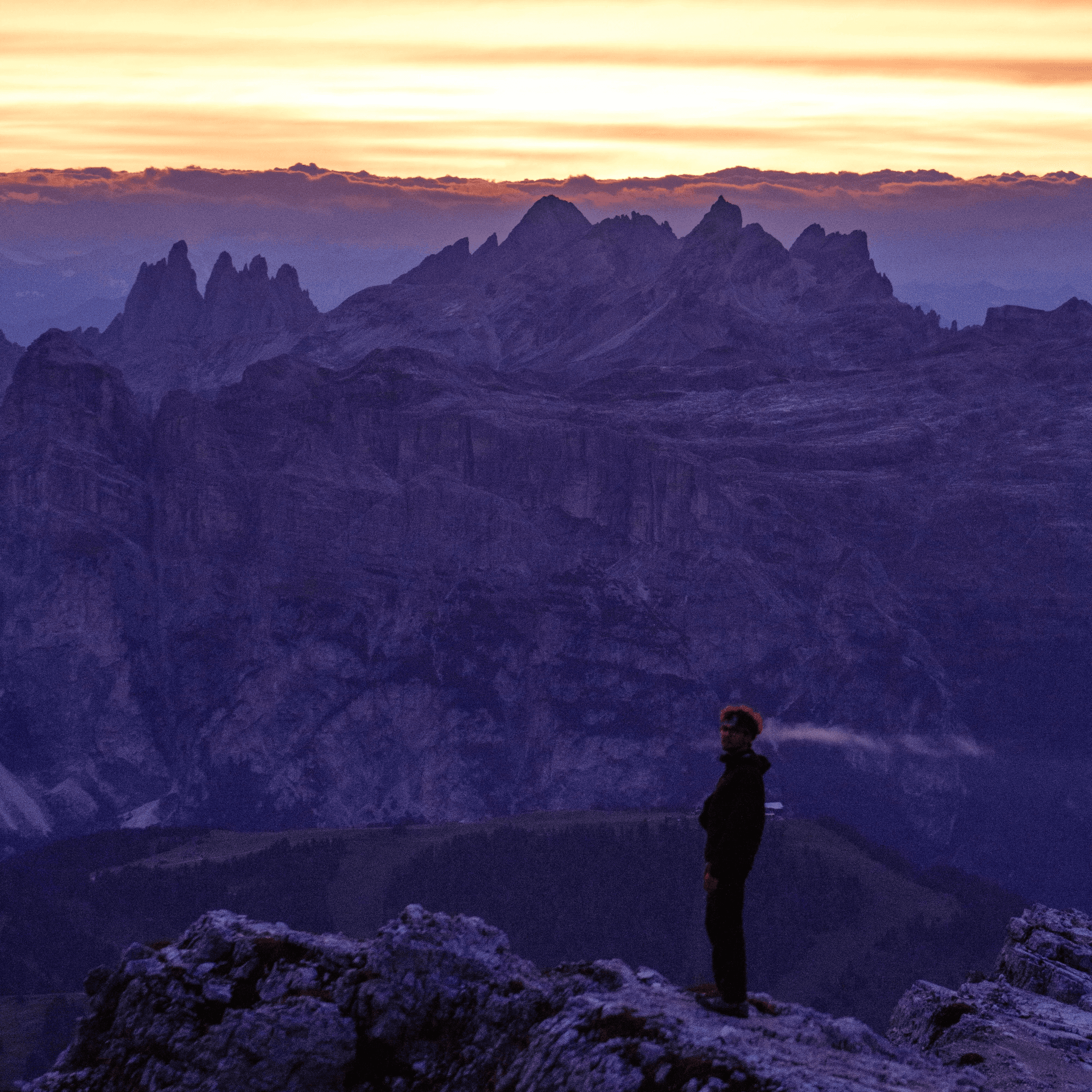 Insane views at the peak of Lagazuoi