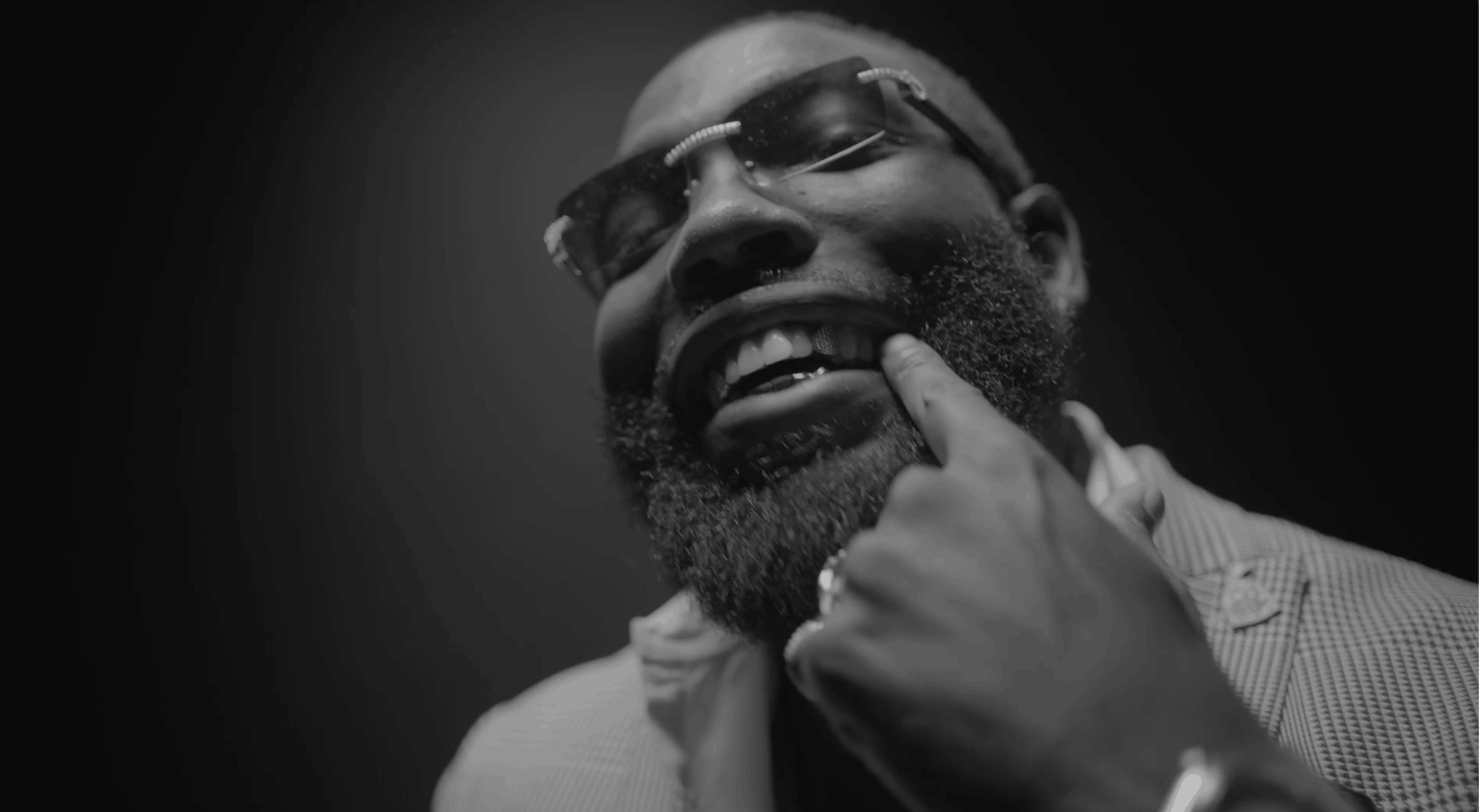 Colorado actor shows off his grill in an event recap video