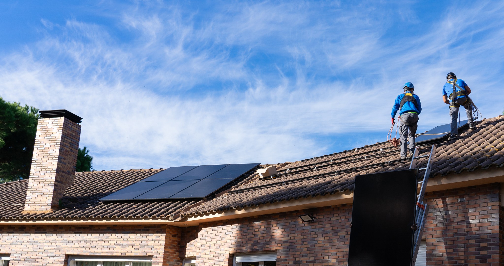 Safe solar panels: a comprehensive guide to risk prevention and ...