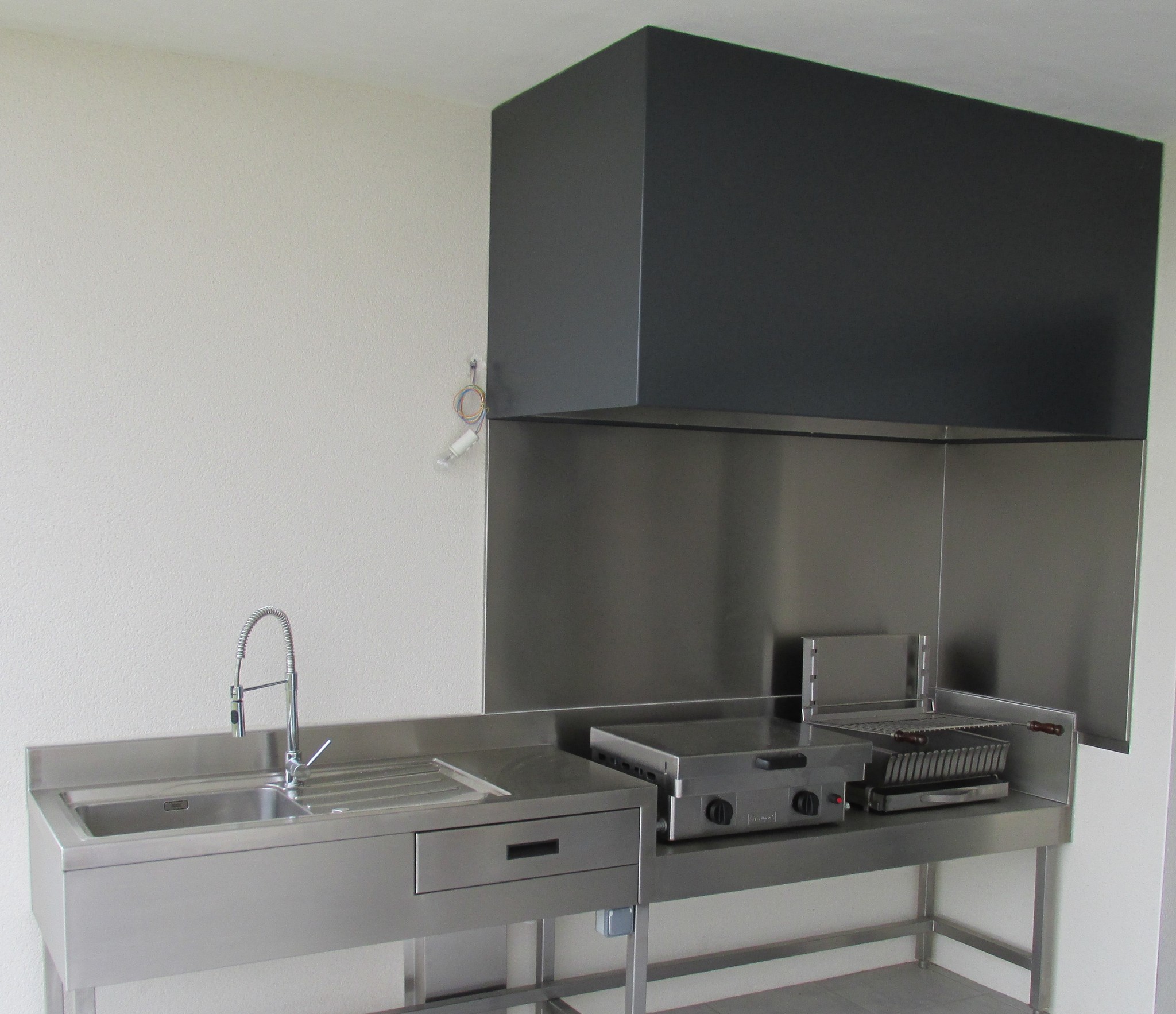 Cuisine extérieure en inox