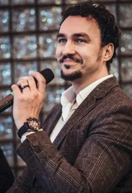 Filip Major, iShowroom