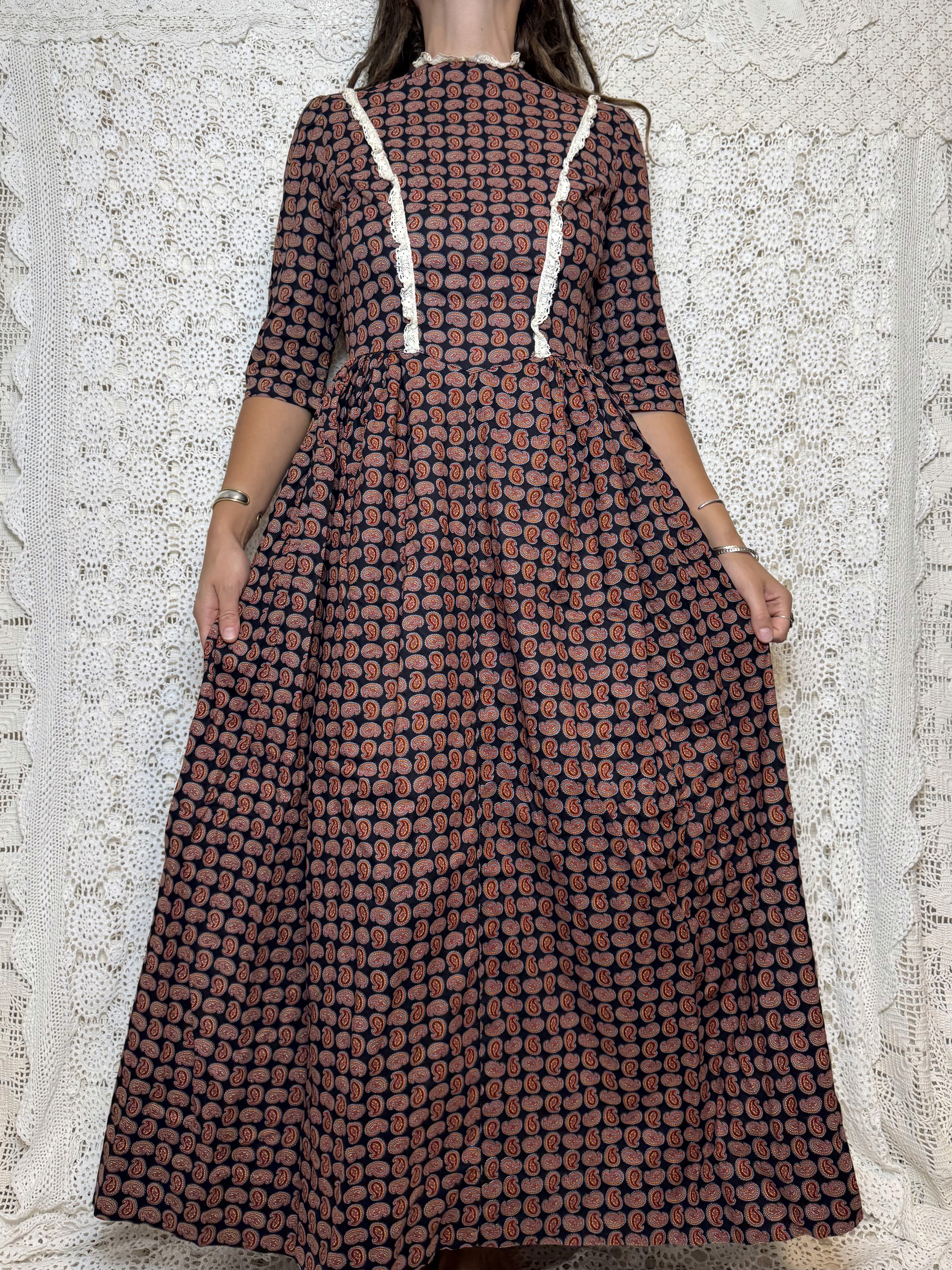 vintage cottagecore paisley lace ren faire dress
