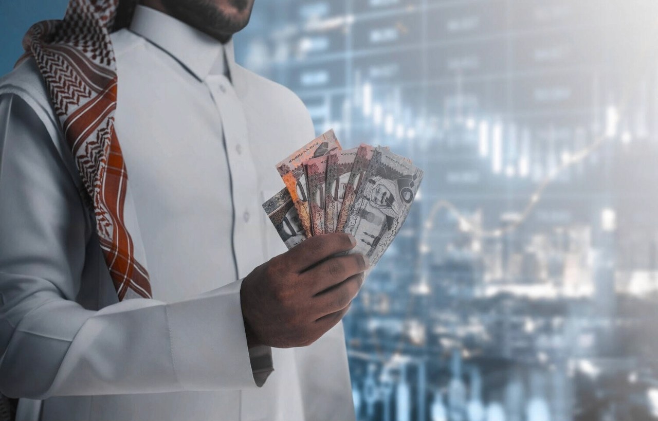 مستشار يقدم خطة تسديد المتعثرات الائتمانية وضمان الاستقرار المالي