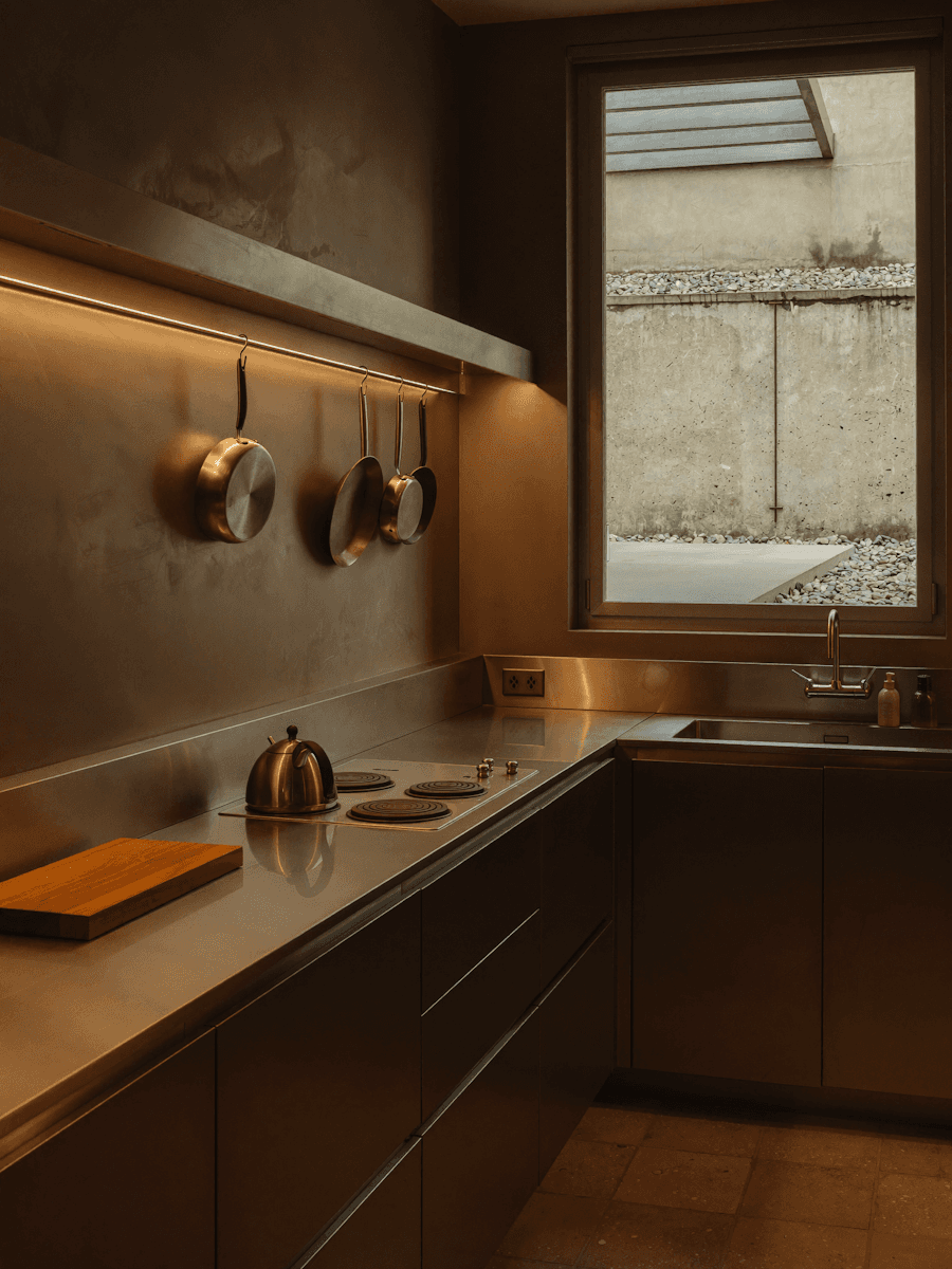 blured persona image