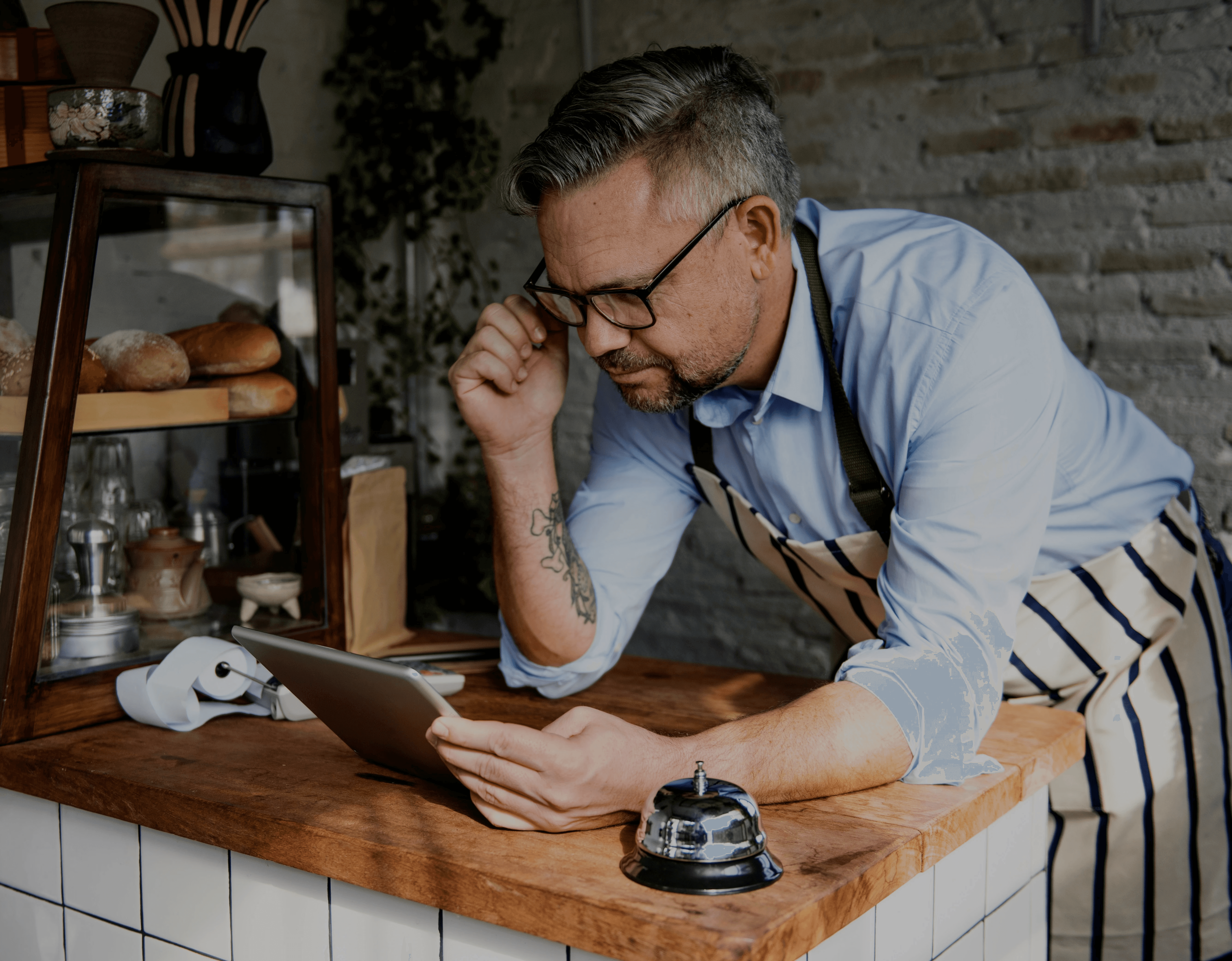 man learning about SMB loans via youtube videos