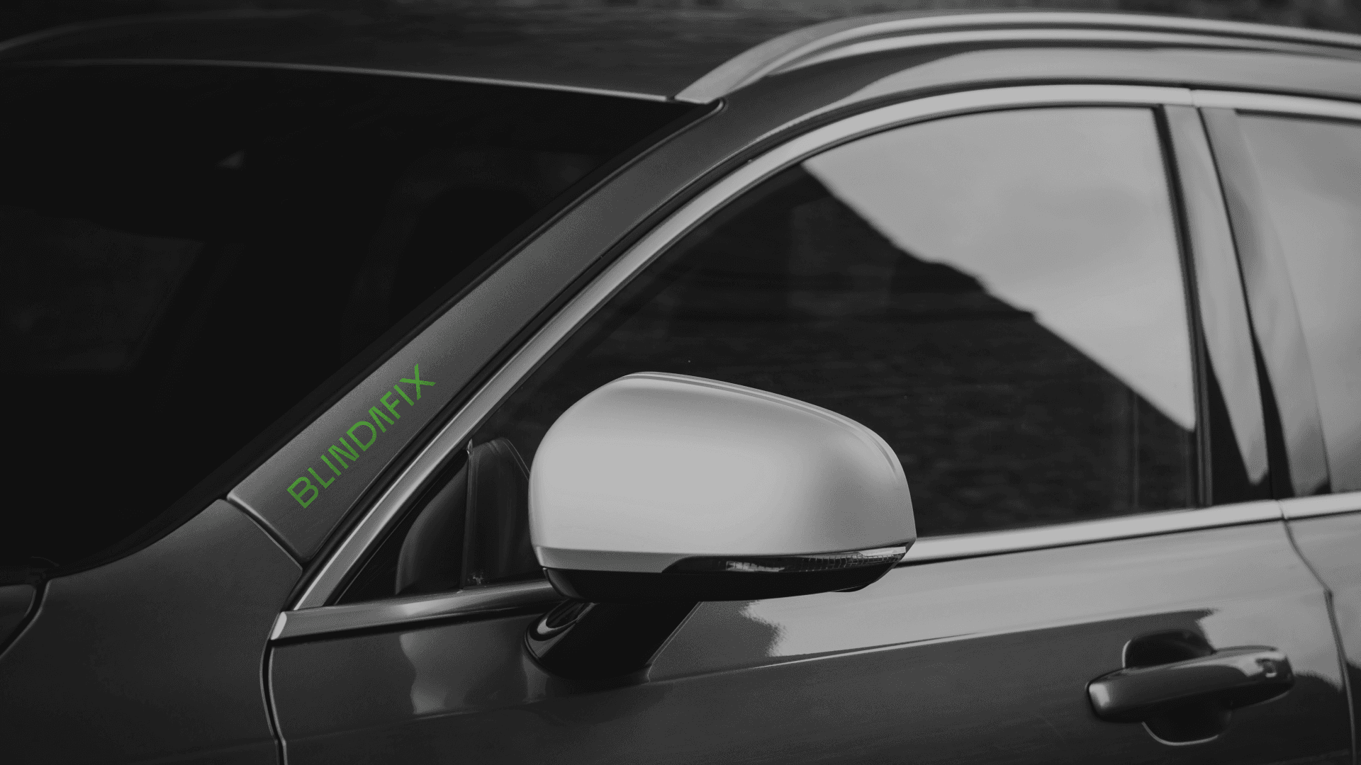 Vacation fund card showing $3,000 saved out of $5,000, with team members and due date