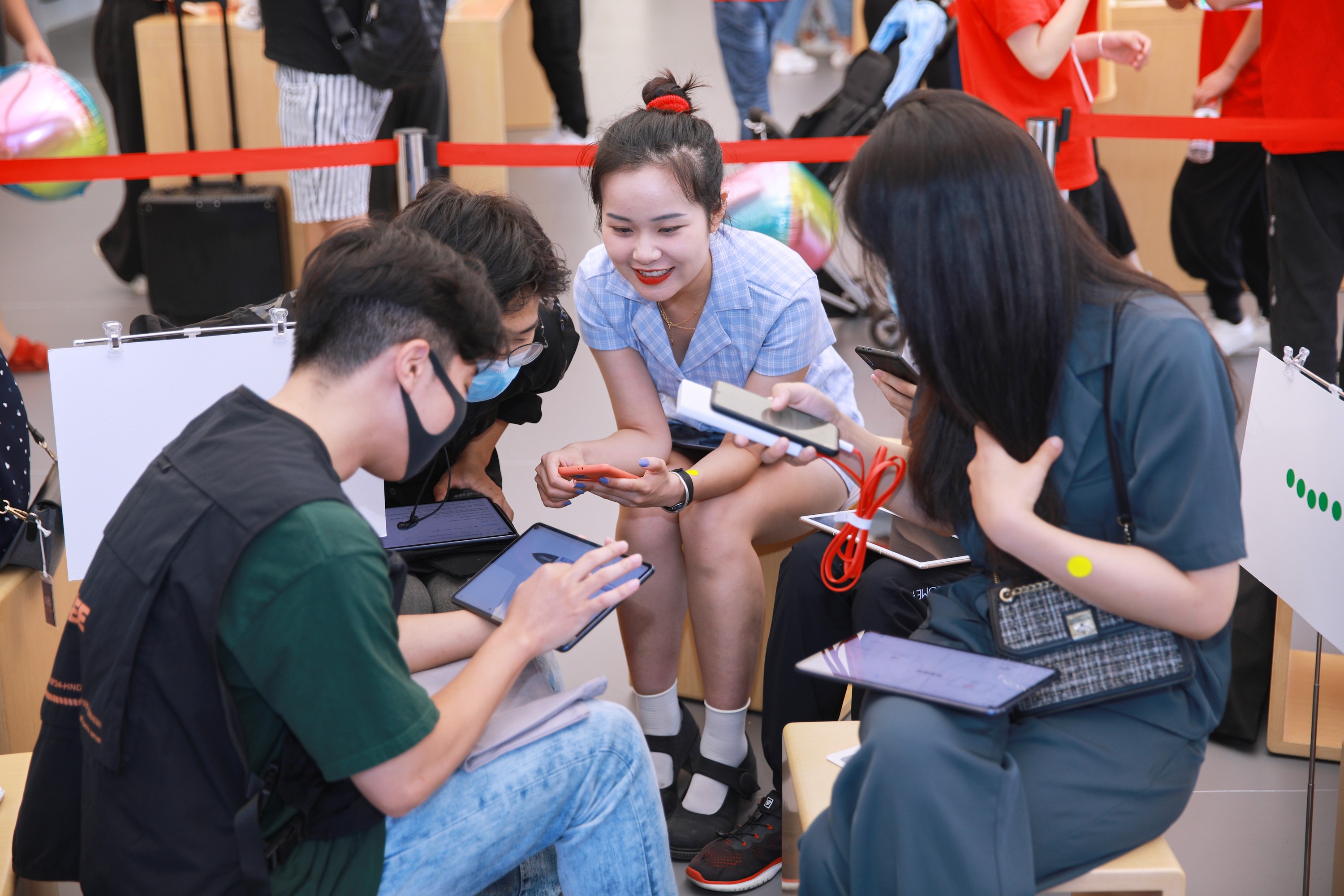 沙龙活动现场讨论