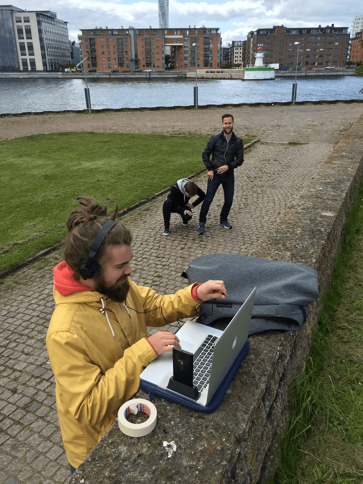 Before we made any visual interface, we prototyped the SHFT voice coaching by simply hooking up a MacBook that generated speech to a phone that called the runner.