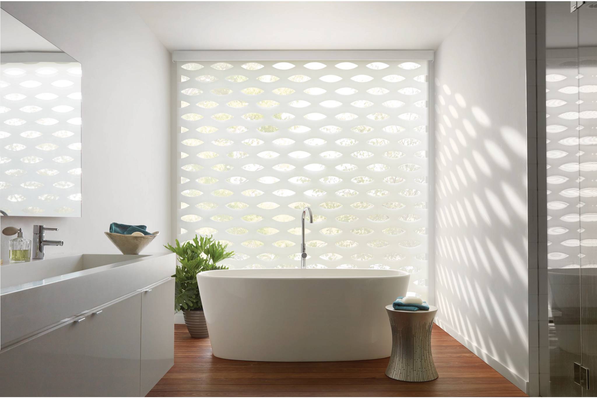 Designer Banded Shades	M3™ Over Bath Tub in Bathroom