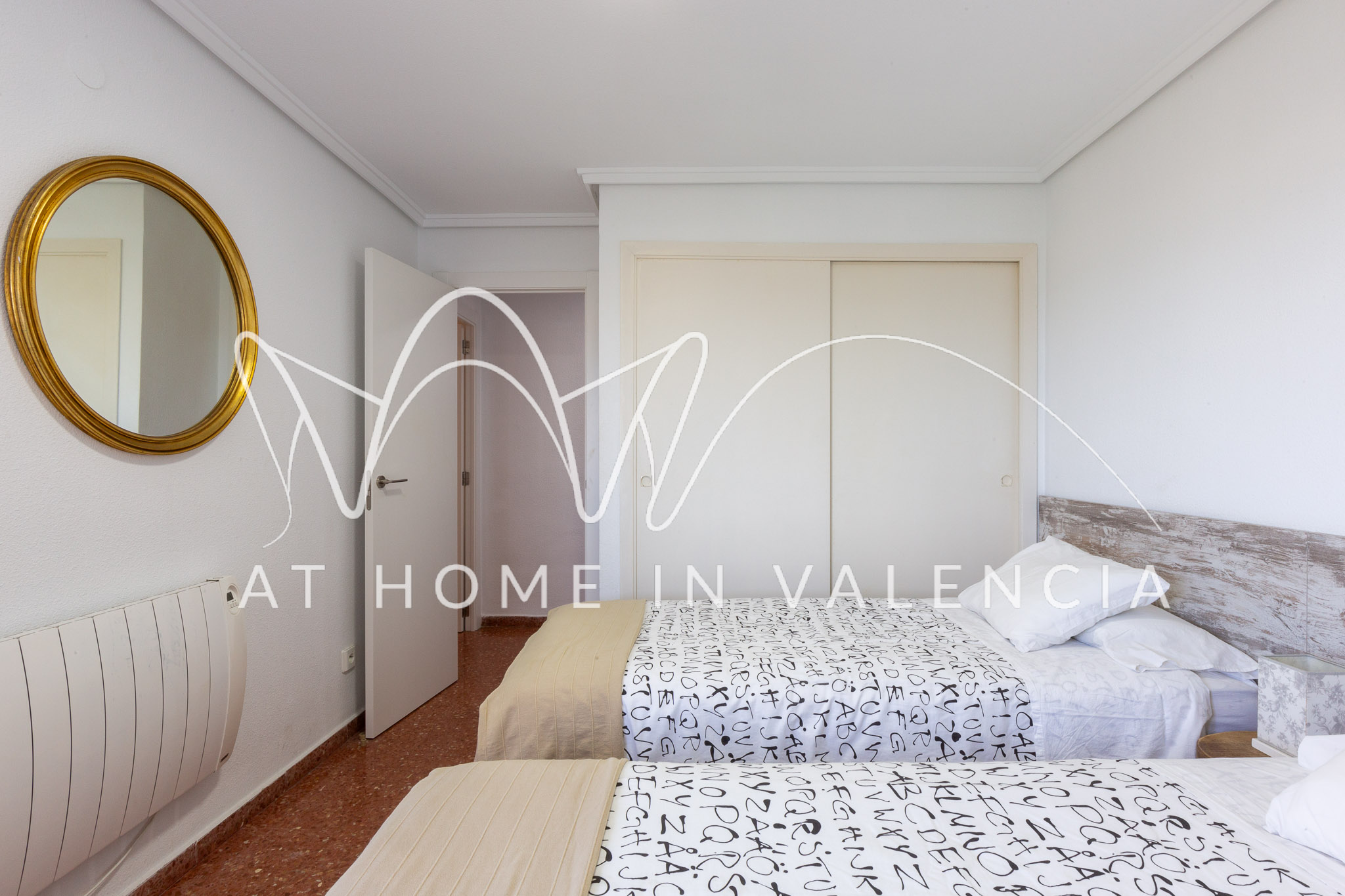 Apartment's bedroom photo