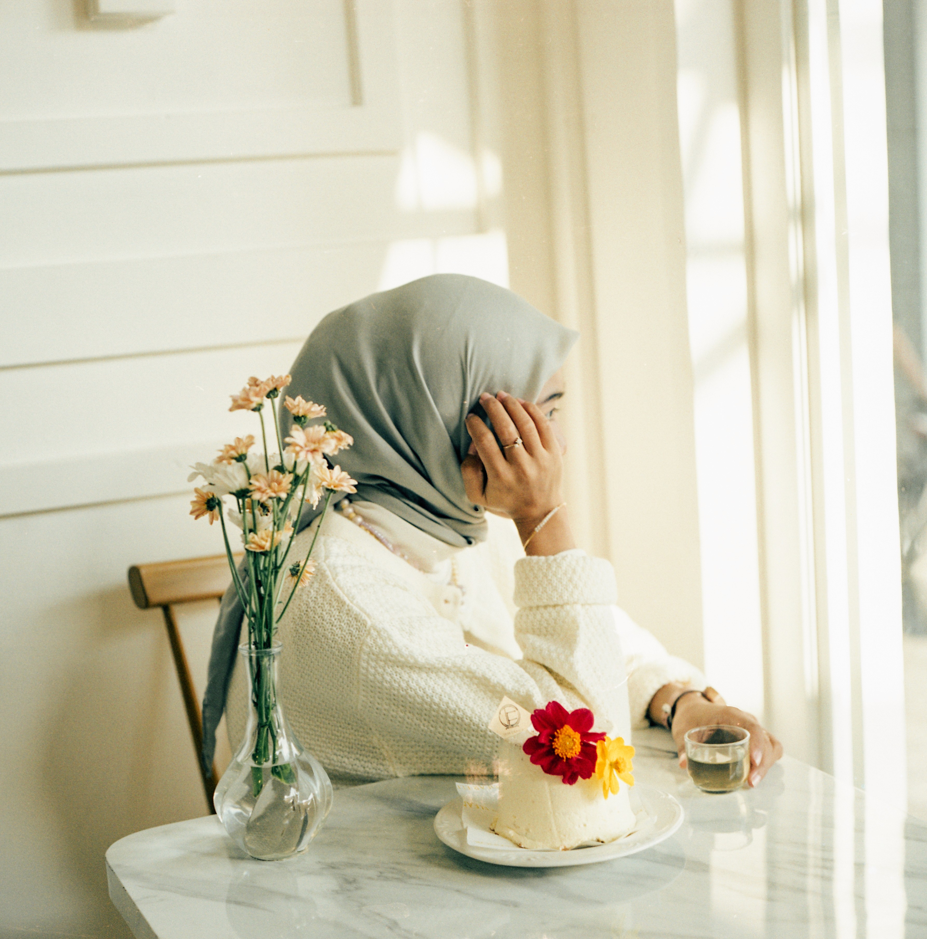 Man Wearing Sunglasses