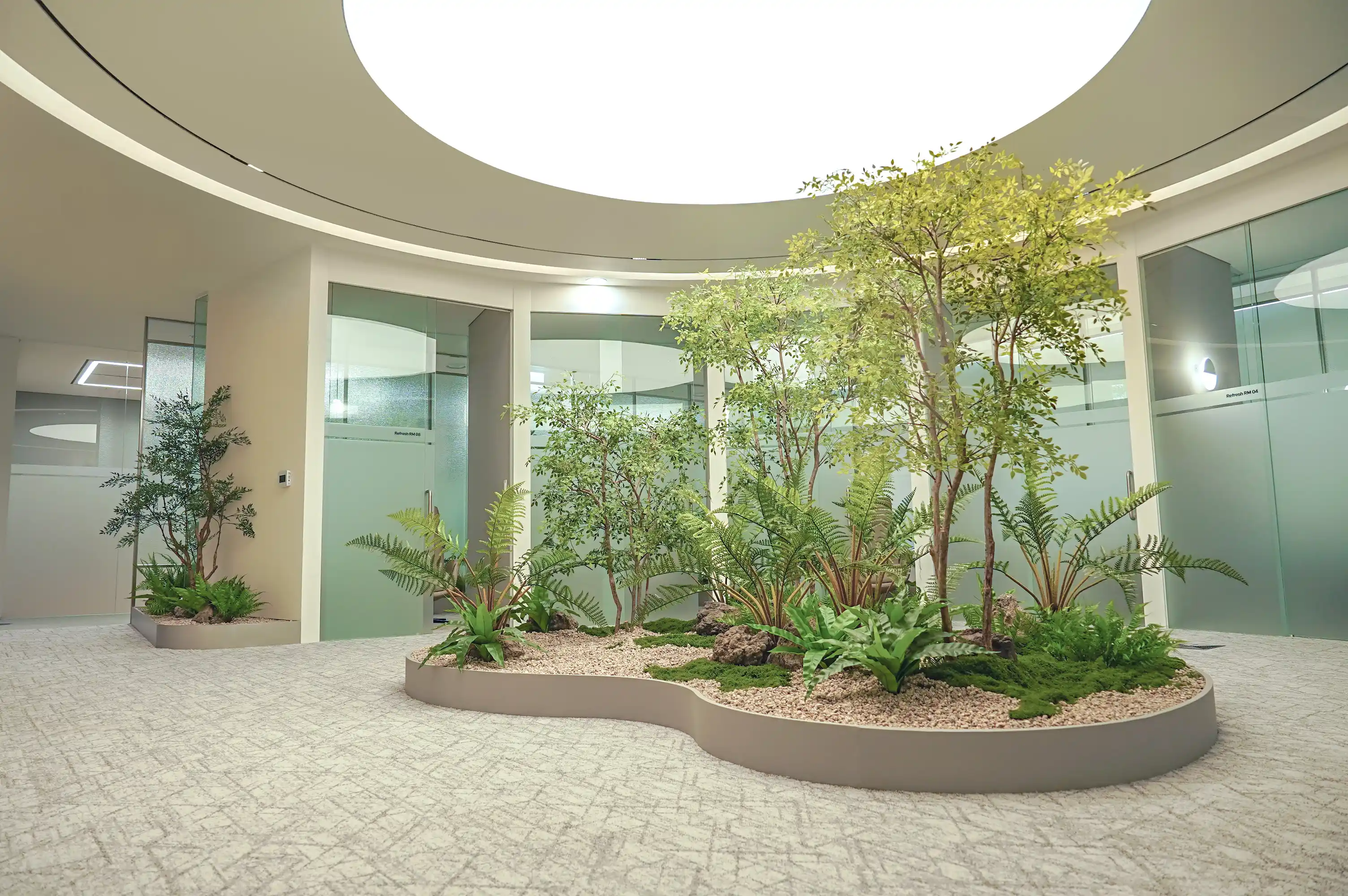 에코피플의 사옥 로비 실내 가든 플랜테리어