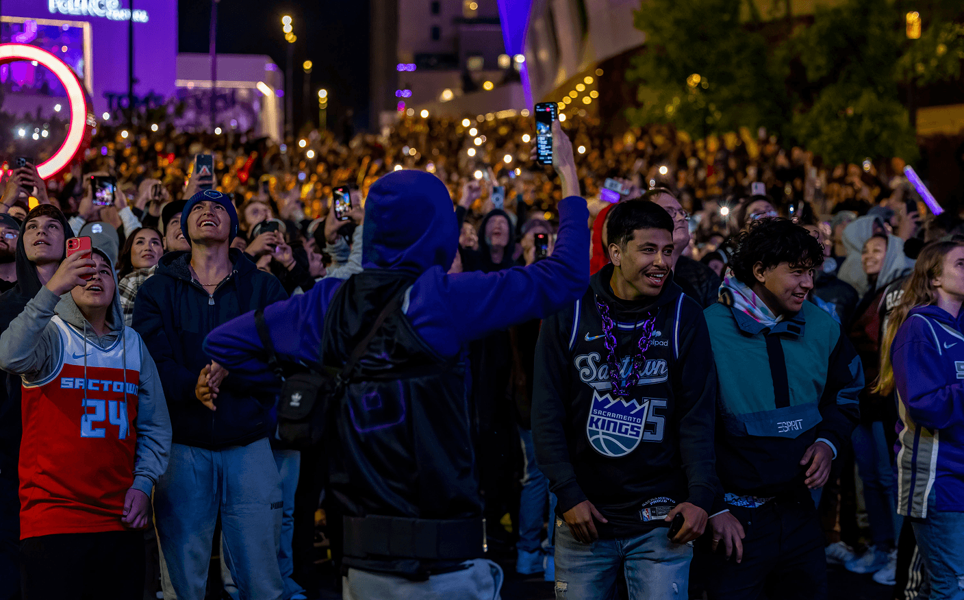 FAN ZONE