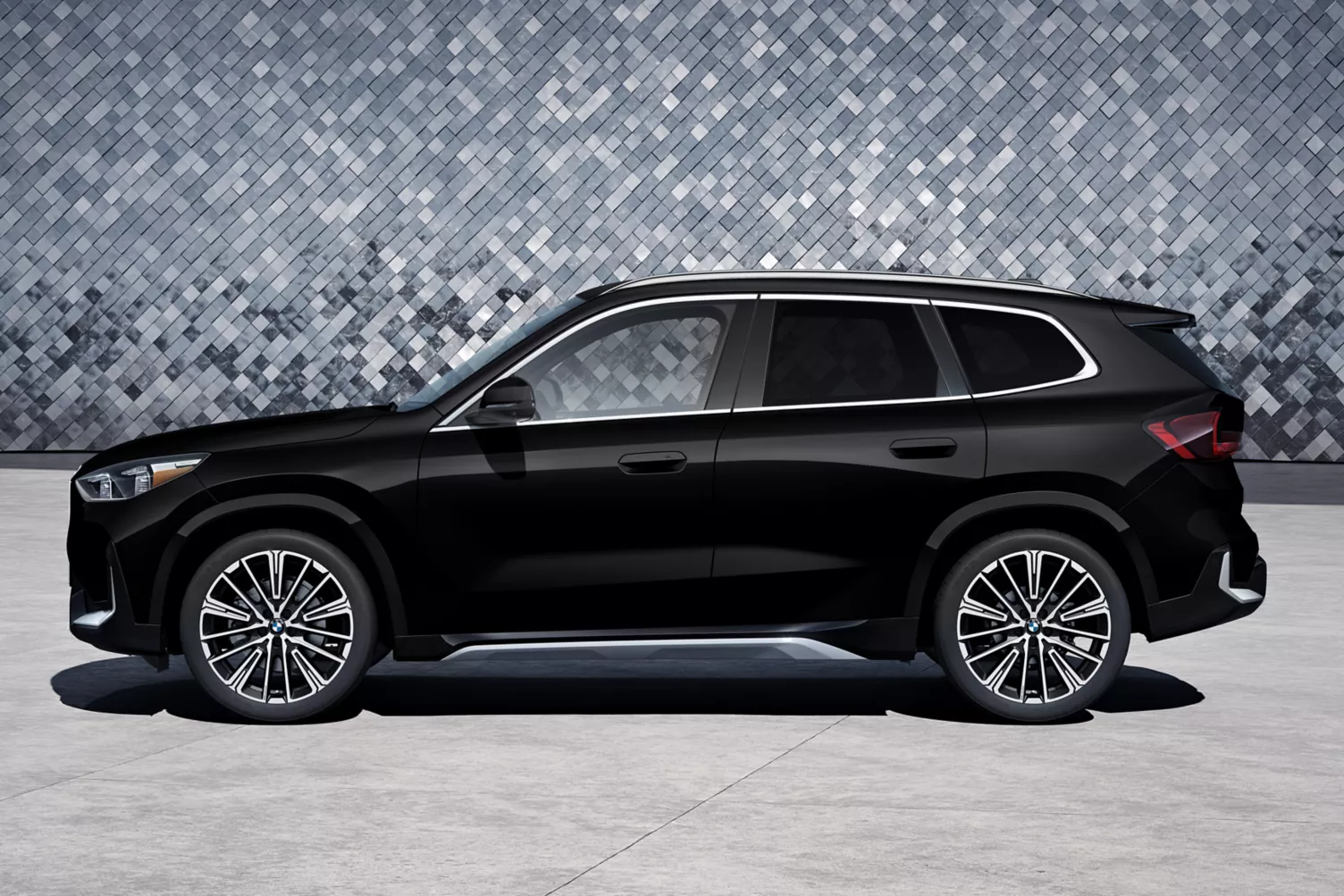 BMW iX1 2025 xDrive30L X Design Package