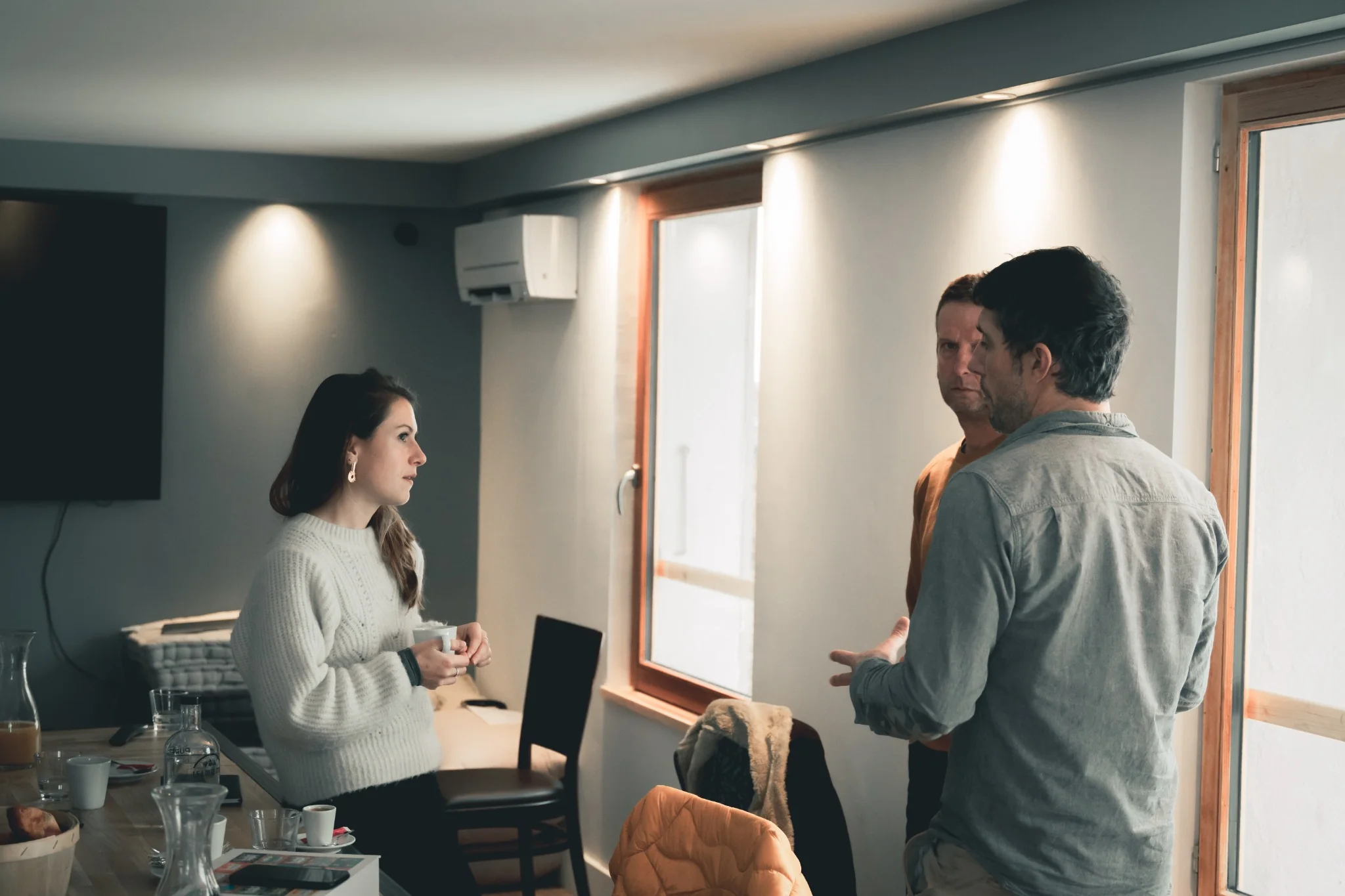 "Discussion autour des projets marketing outdoor pendant Nextdoor"