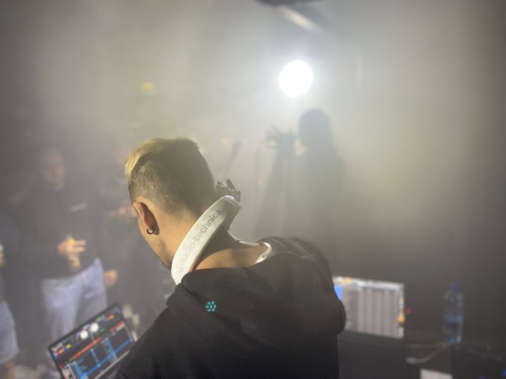Kadeus en concert à l'Albani Club à Winterthur pour le Musikfestwochen