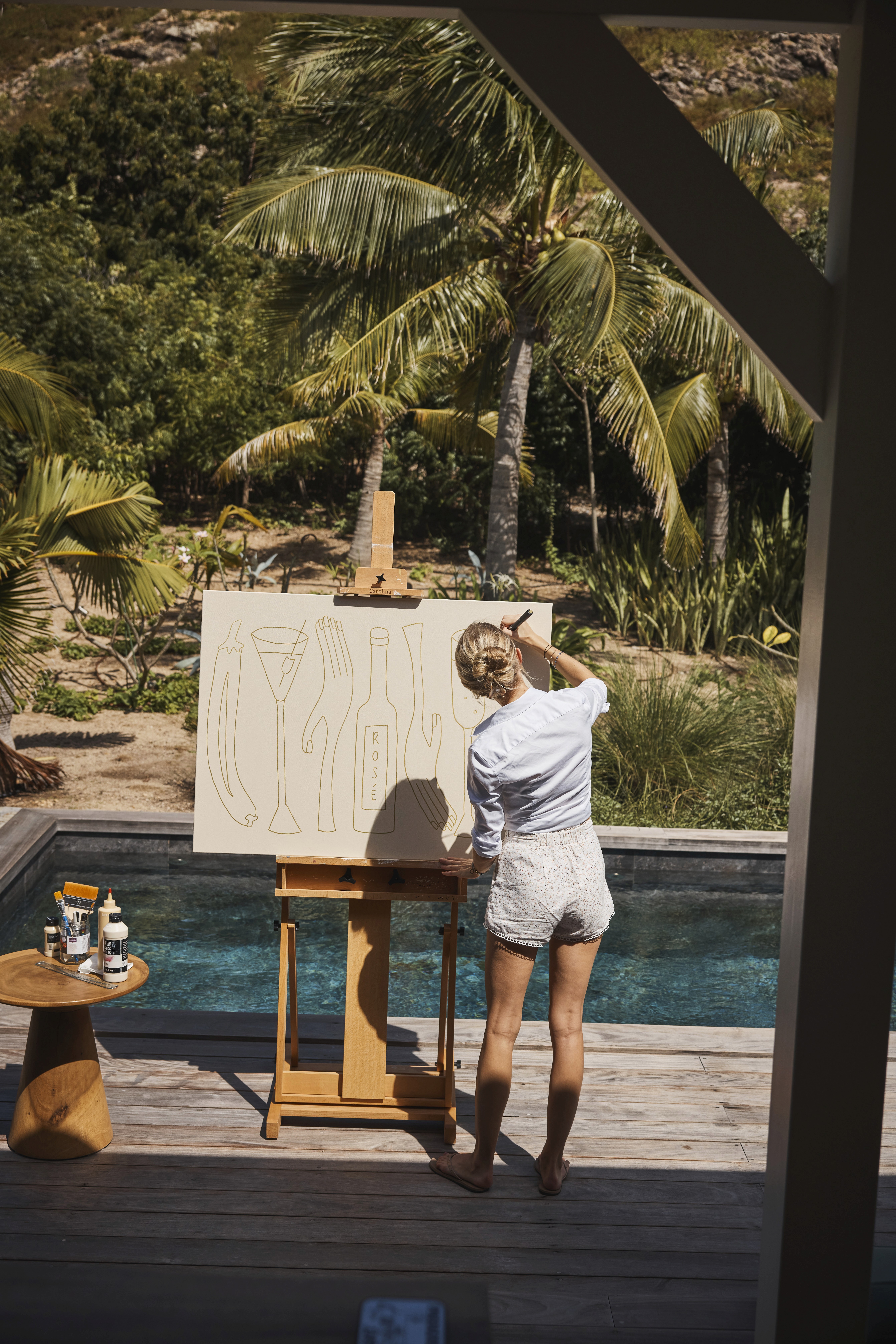 Rosewood Le Guanahani St. Barth social content shoot featuring an artist. Shot by SCISSOR