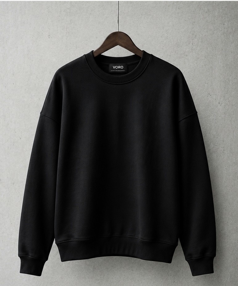 LVORO Essential Crewneck in Black