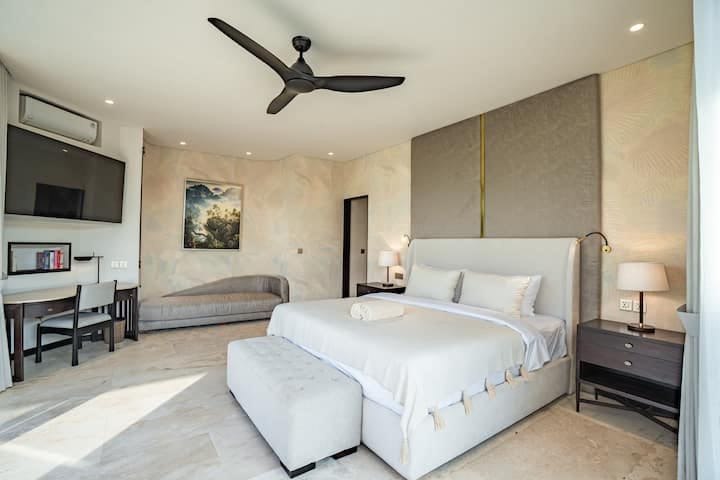 Exclusive 7-bedroom villa in Umalas