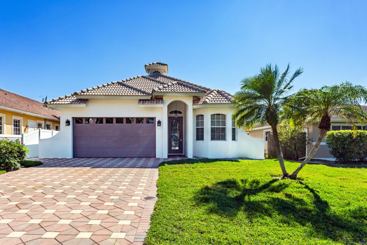 Florida home where ADU installation costs are being considered