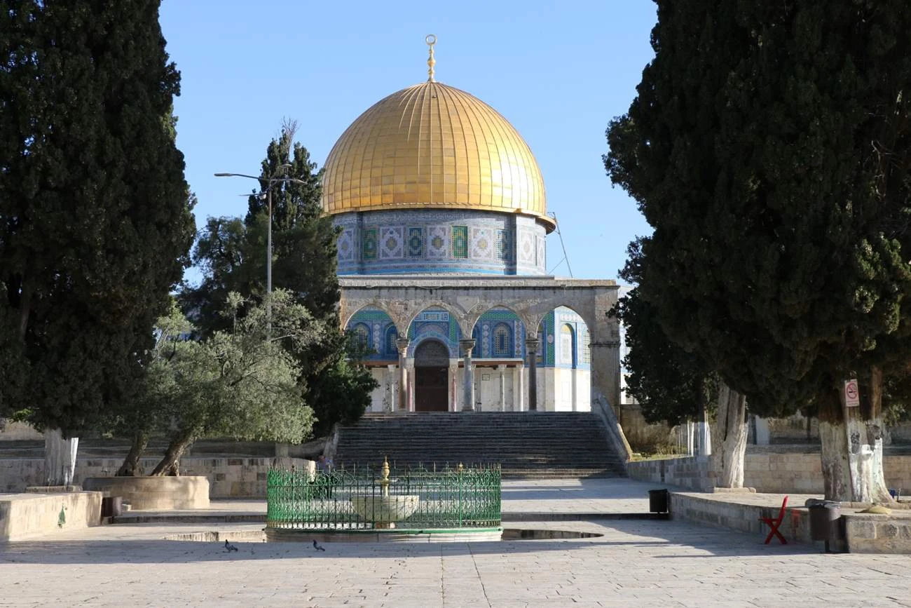 Kâse Şadırvanı ve Kubbetussahra