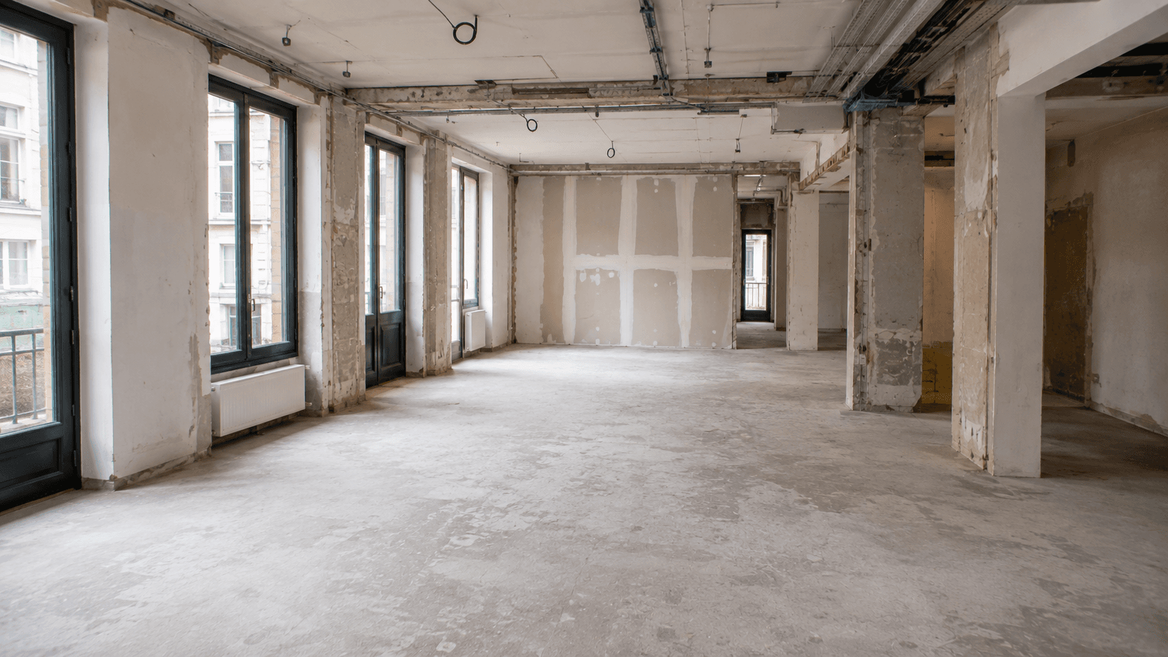 Local entièrement débarrassé et prêt pour la suite des travaux
