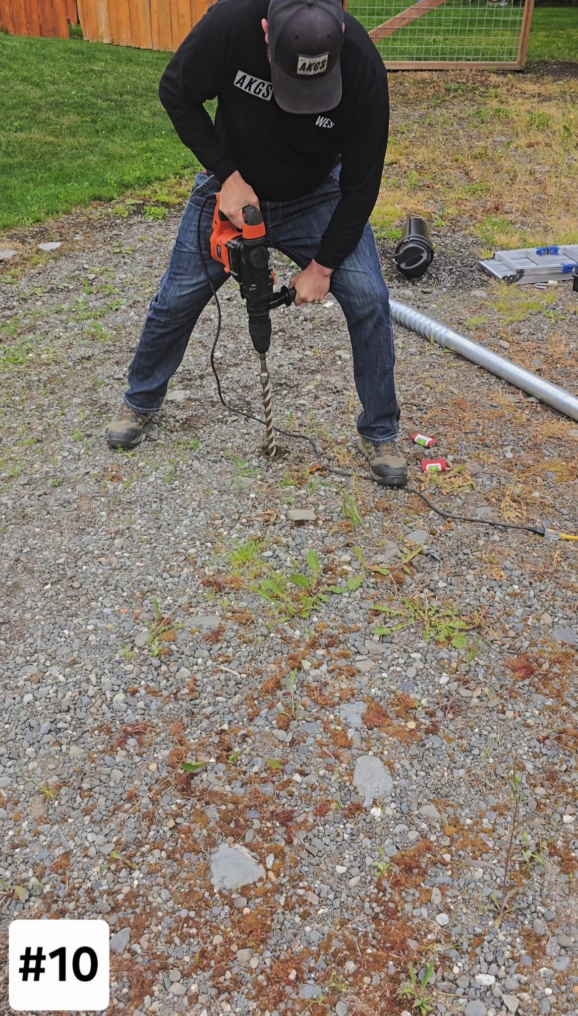 SDS drilling the hole