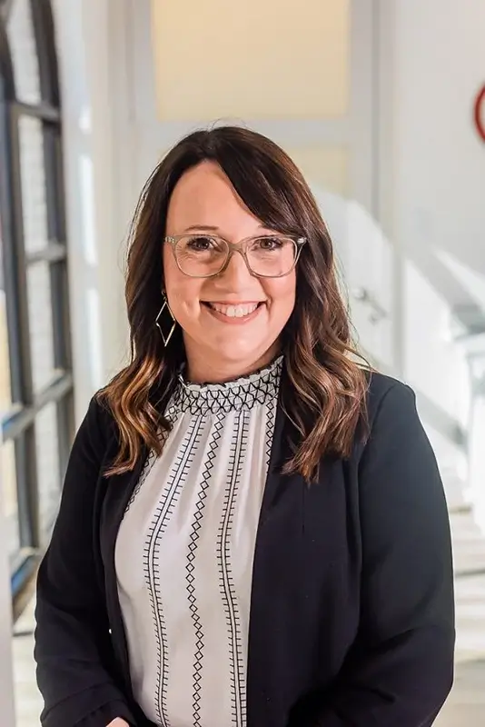 dr julie hubik portrait