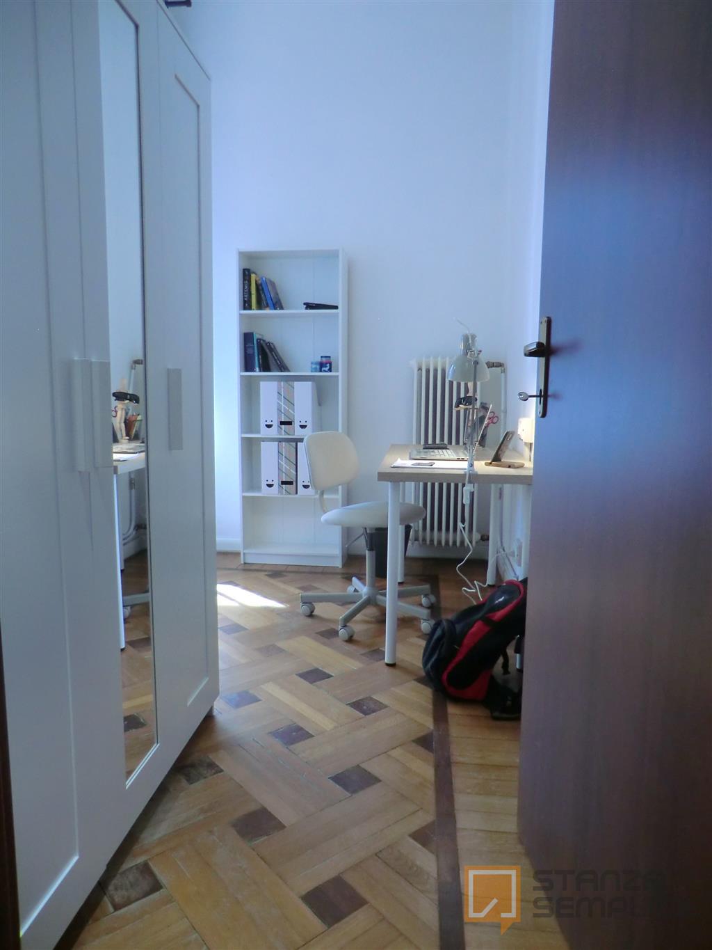 12 sqm room in Via Sorio, Padova