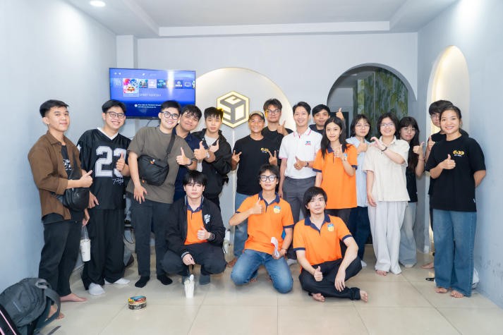 [Hướng nghiệp 2026] Nghệ thuật số - Khi công nghệ trở thành cây cọ sáng tạo của thế hệ trẻ 33