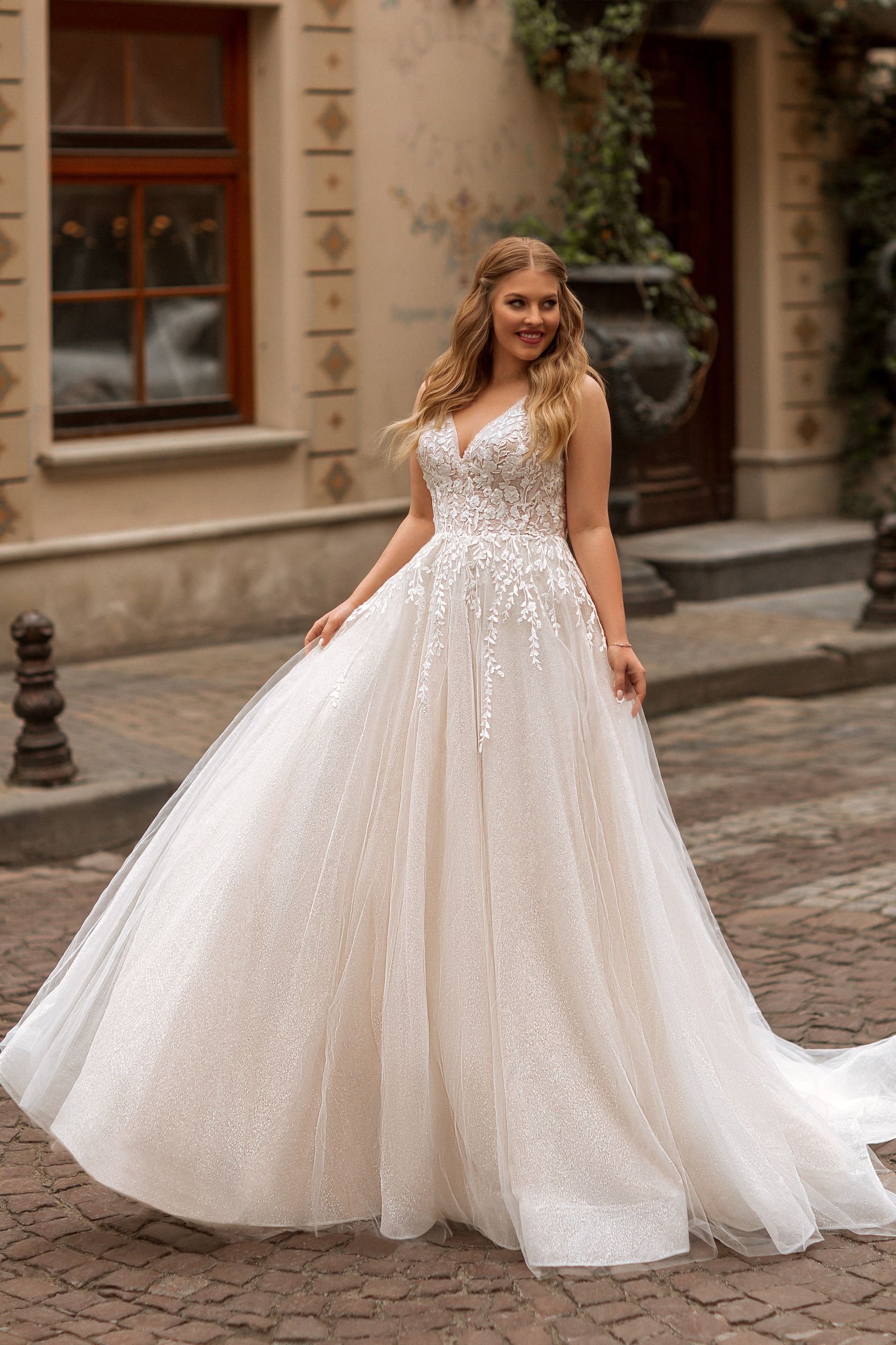 Funkelndes Prinzessinnenkleid mit Tüllrock