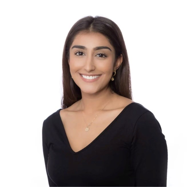 Image of Vedika Savania smiling.