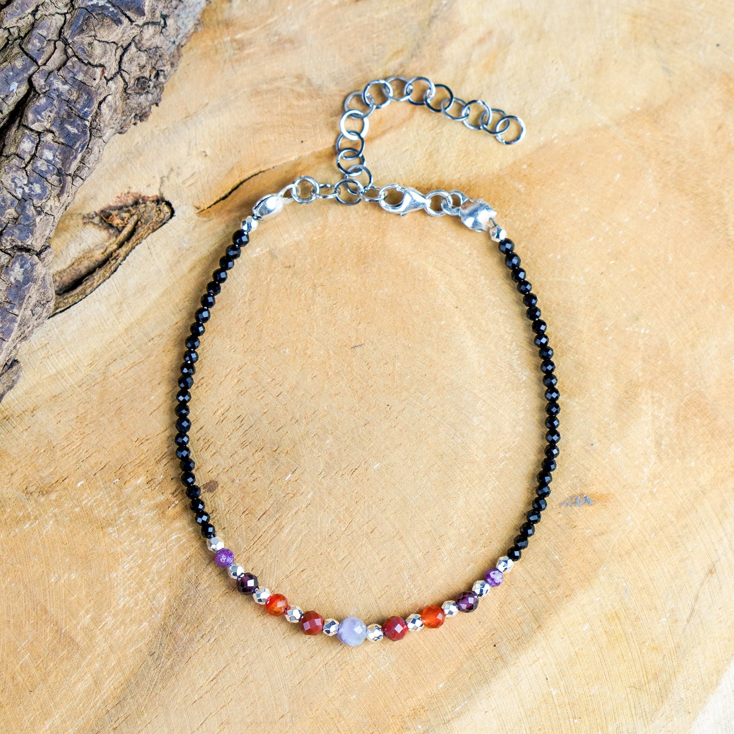 Biżuteria handmade znaki zodiaku z kamieni minimalistyczna regulowane zapięcie