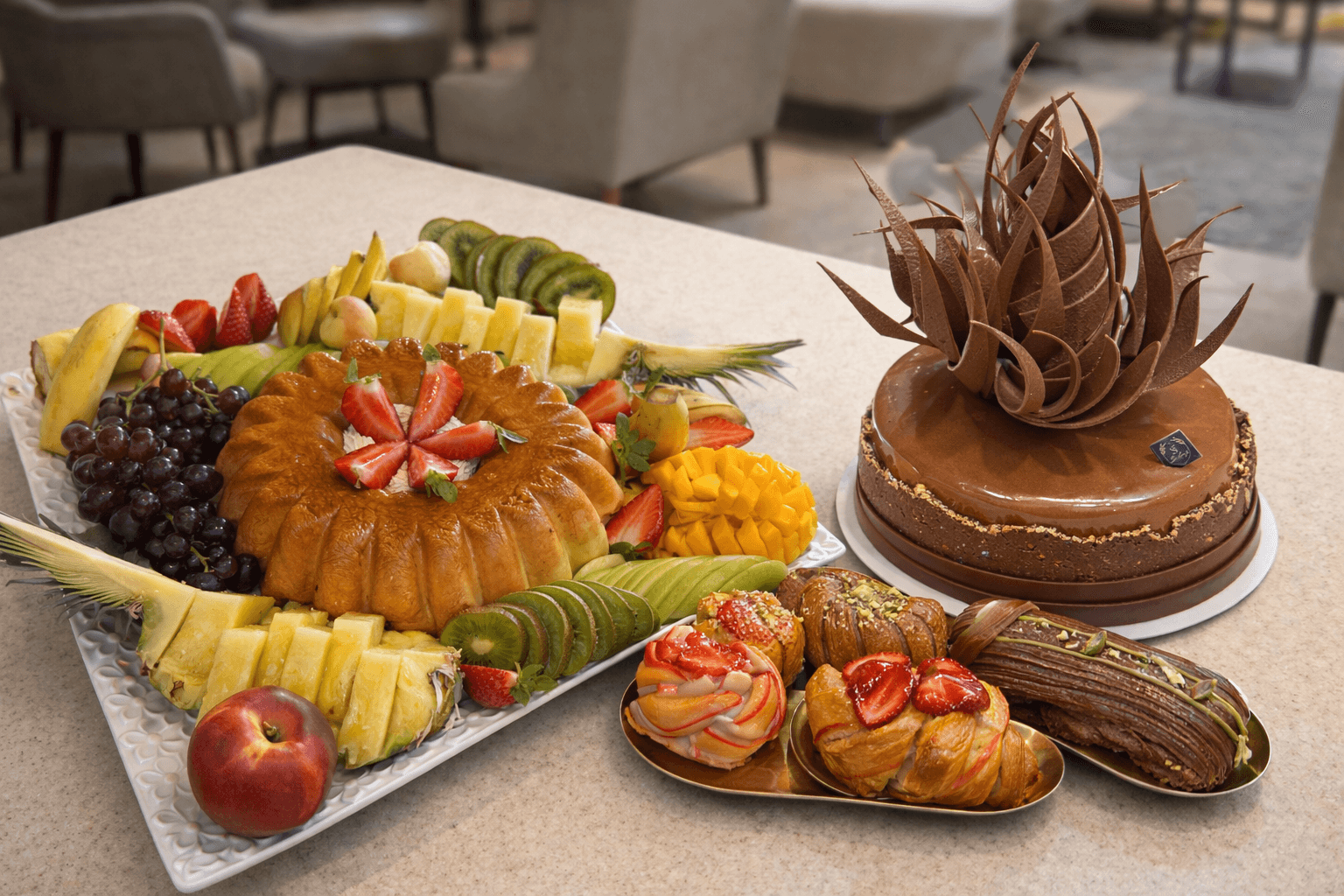 Flan turron et Entromie chocolat praline et Viennoiserie